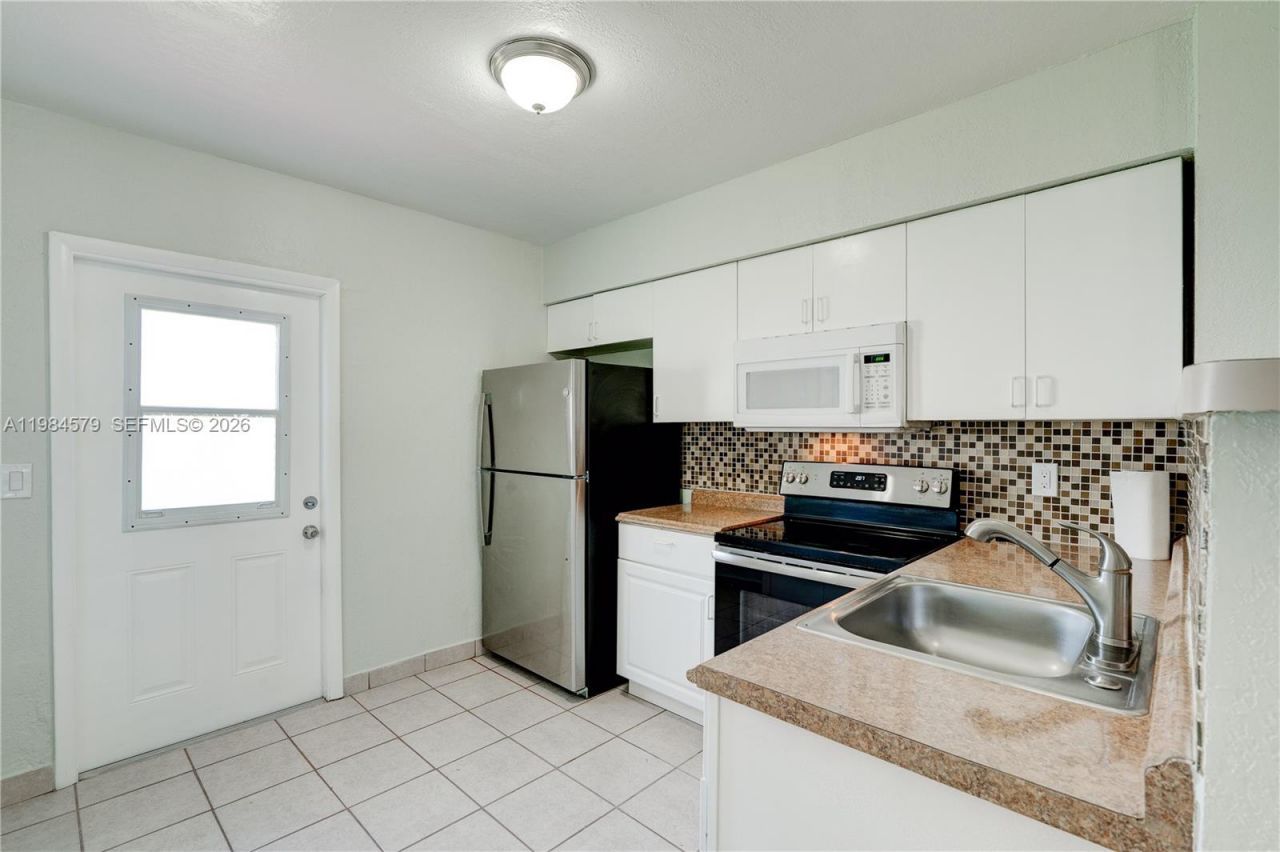 201 SW 9th Ave , Unit 1-3, Hallandale Beach, FL 33009 Photo