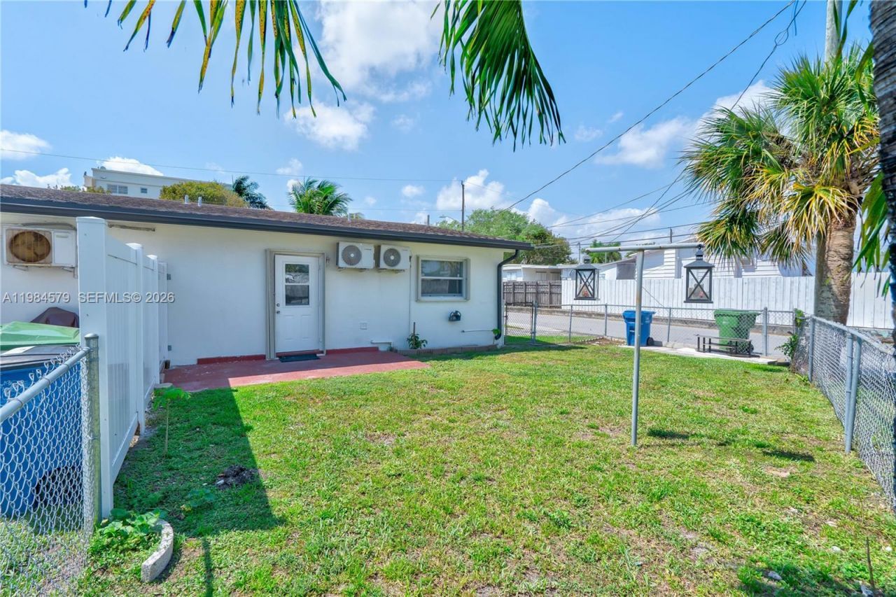 201 SW 9th Ave , Unit 1-3, Hallandale Beach, FL 33009 Photo