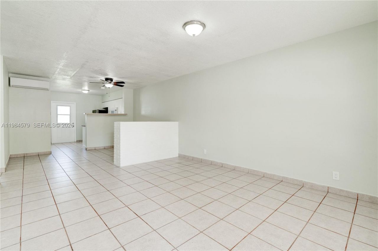 201 SW 9th Ave , Unit 1-3, Hallandale Beach, FL 33009 Photo