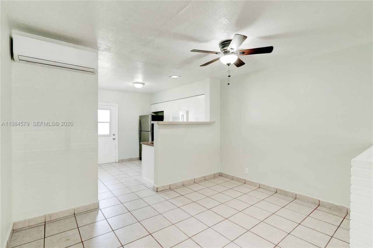 201 SW 9th Ave , Unit 1-3, Hallandale Beach, FL 33009 Photo