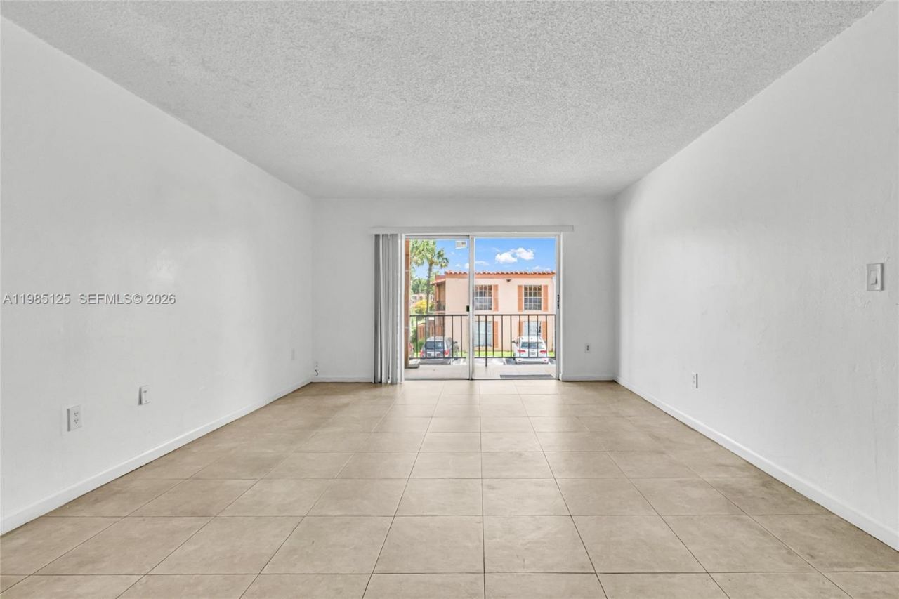 7201 Miami Lakes Dr, Unit B14, Miami Lakes, FL 33014 Photo