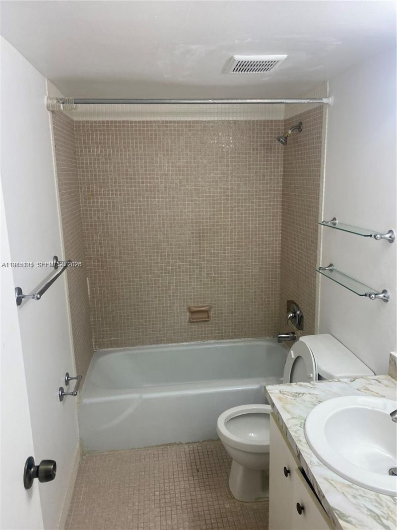 7201 Miami Lakes Dr , Unit B14, Miami Lakes, FL 33014 Photo