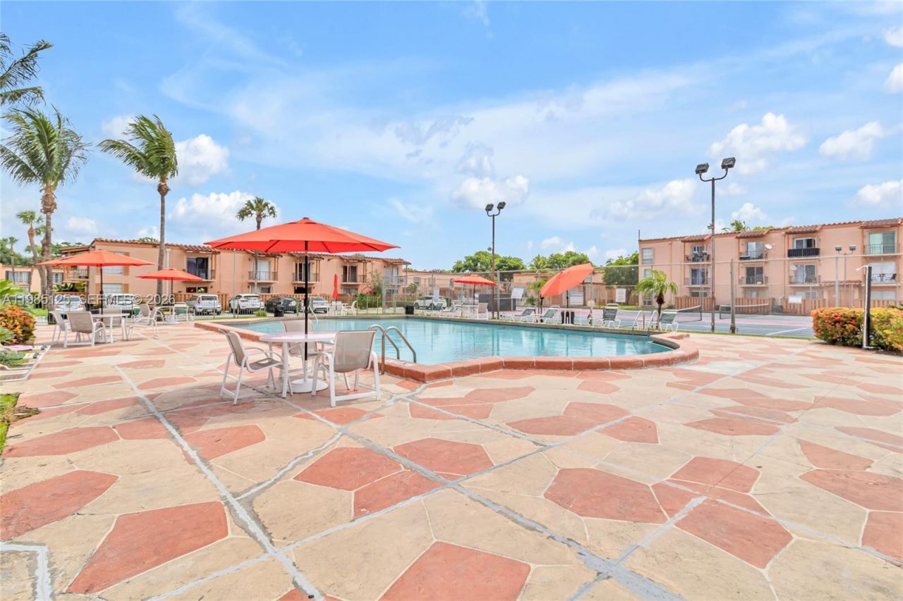 7201 Miami Lakes Dr, Unit B14, Miami Lakes, FL 33014 Photo