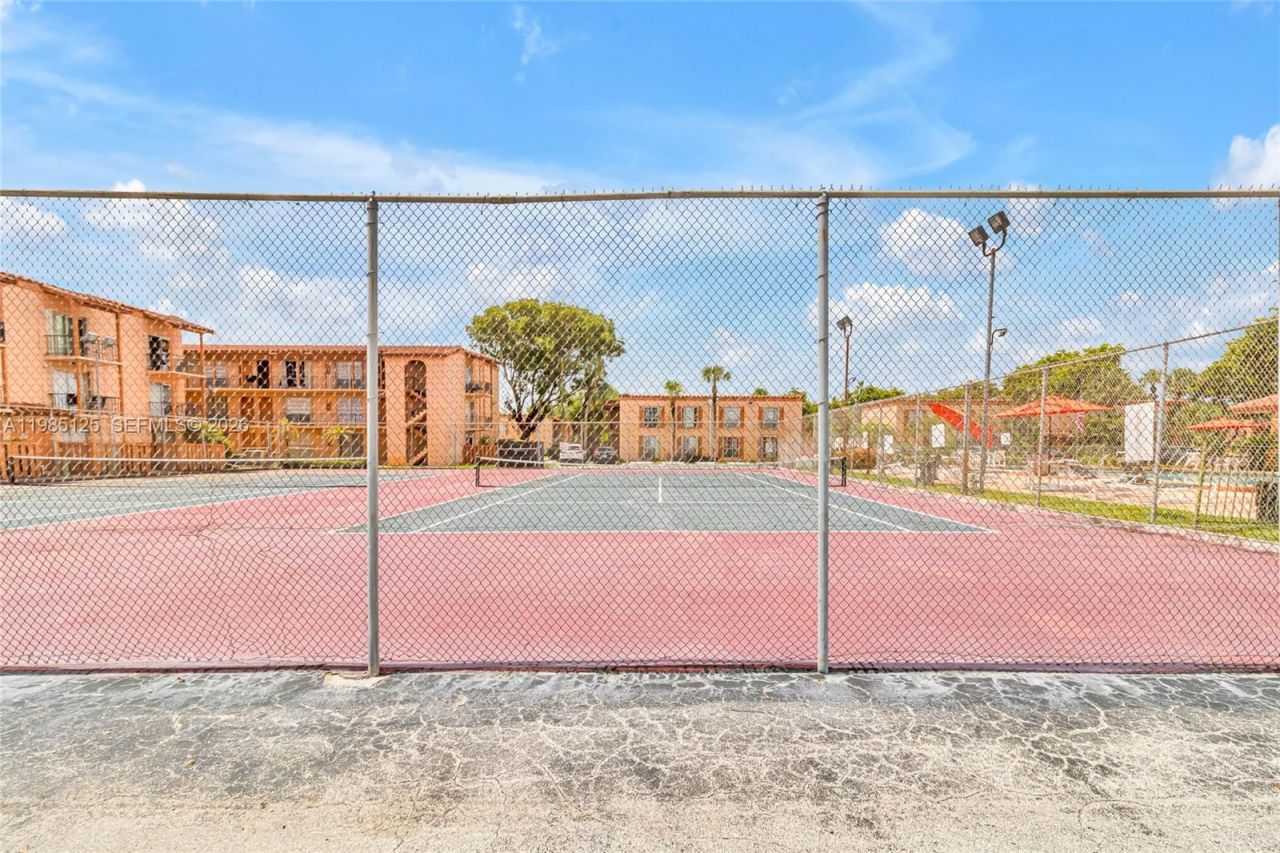 7201 Miami Lakes Dr, Unit B14, Miami Lakes, FL 33014 Photo