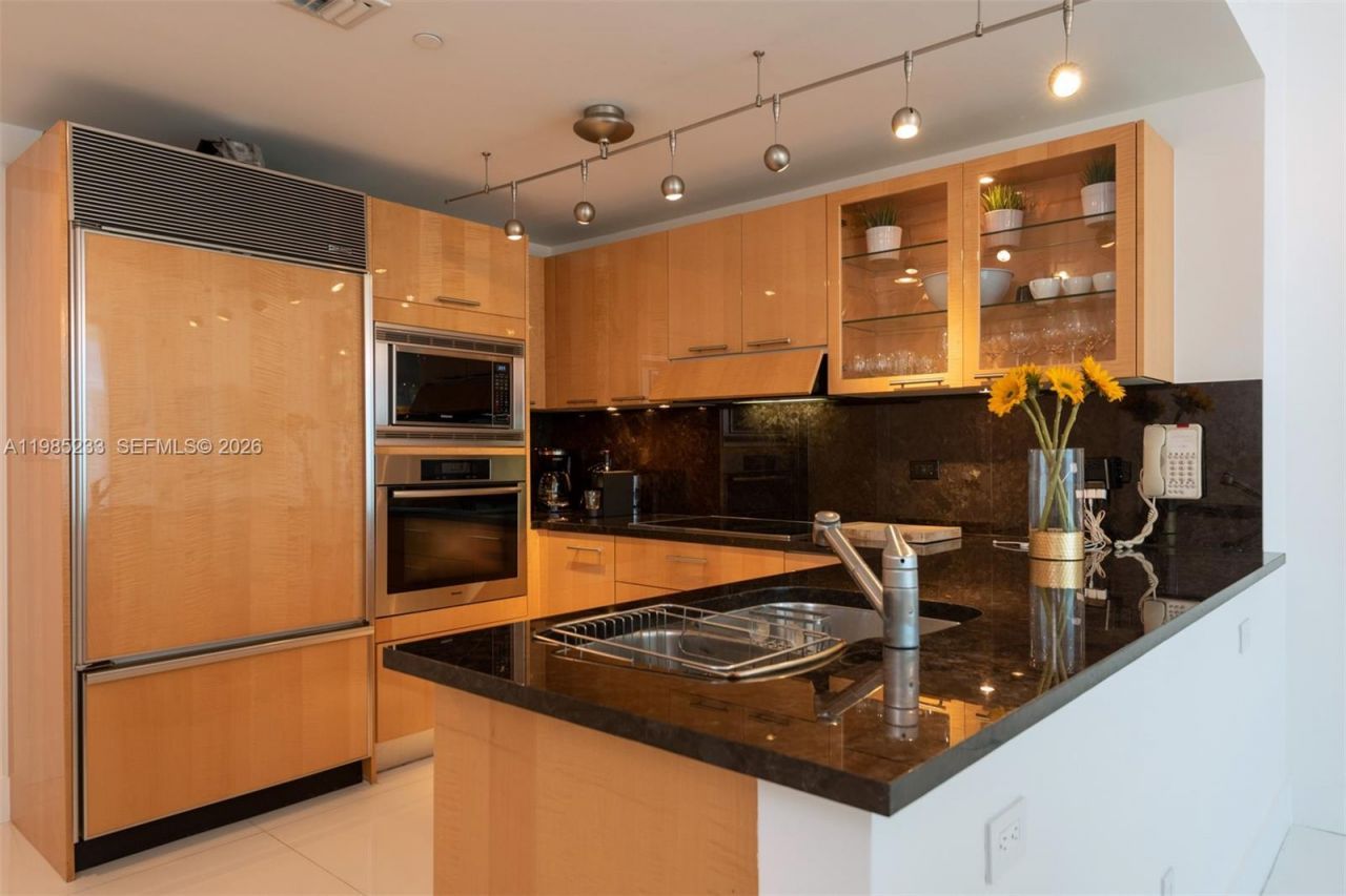 6799 Collins Ave , Unit 906, Miami Beach, FL 33141 Photo