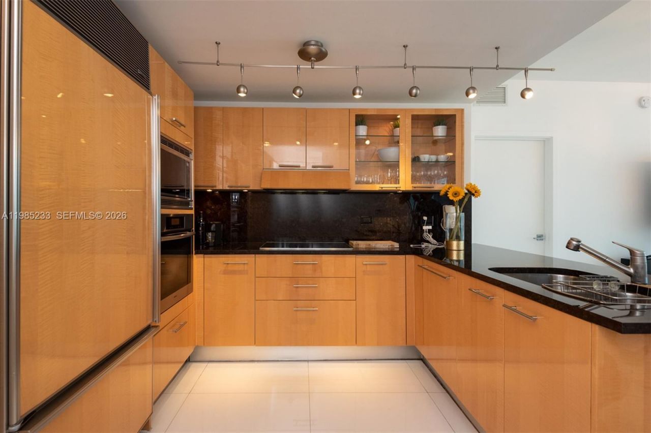 6799 Collins Ave , Unit 906, Miami Beach, FL 33141 Photo