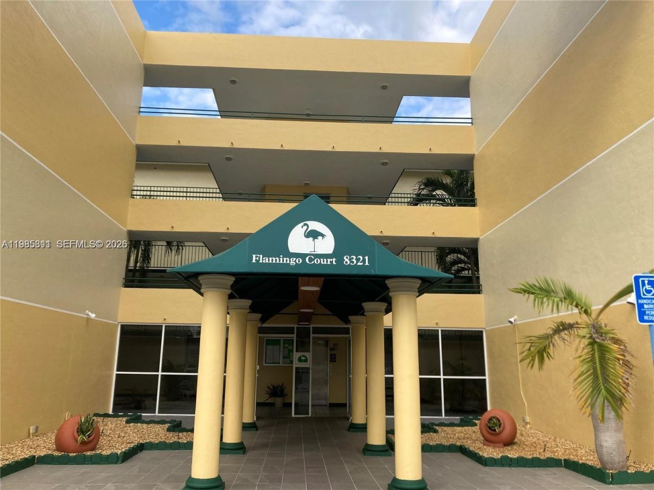 8321 NW 7th St, Unit 1-307, Miami, FL 33126 Photo