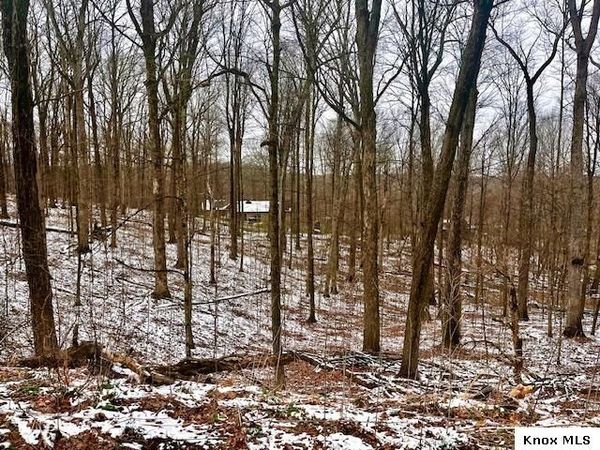 15569 King Road, Howard, OH 43028