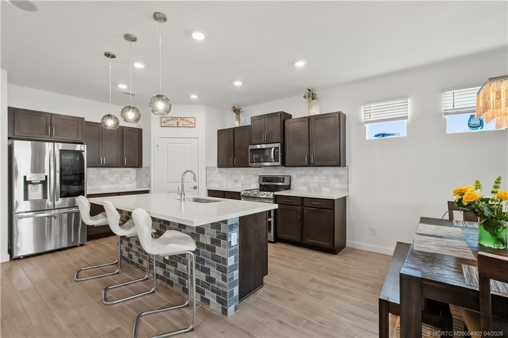 4520 NW Exchange Avenue, Jensen Beach, FL 34957 Photo