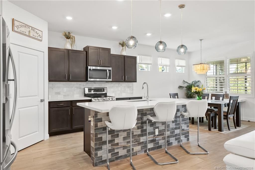 4520 NW Exchange Avenue, Jensen Beach, FL 34957 Photo