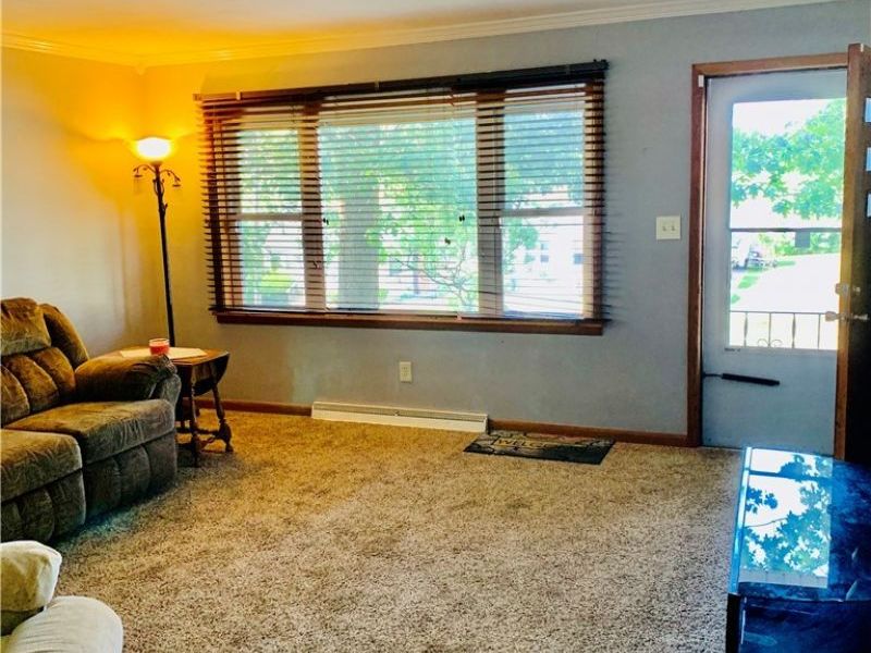 904 8th Street SW, Massillon, OH 44647 Photo 2