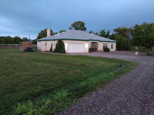 2000 Turrietta Lane SW, Albuquerque, NM 87105