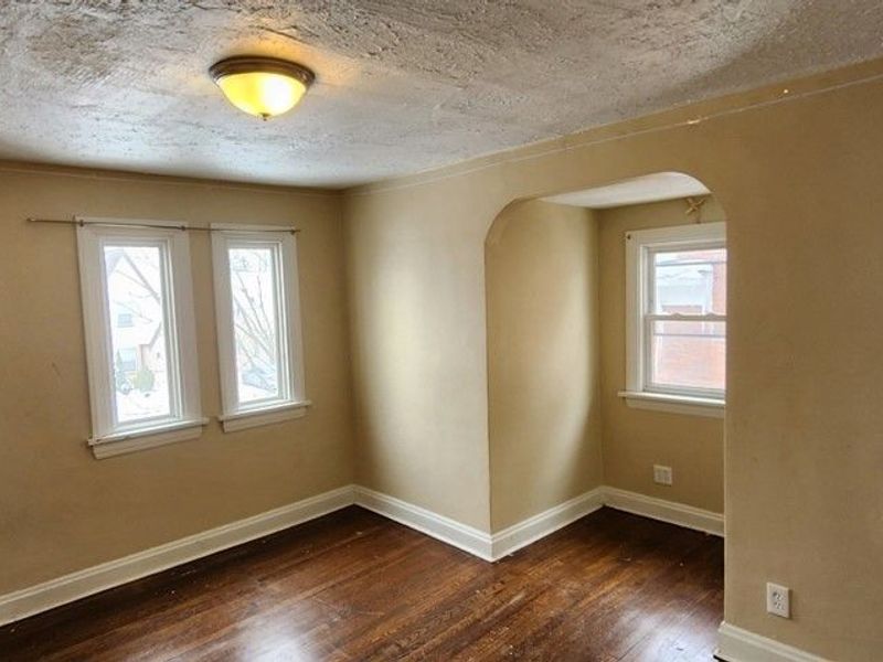 3599 Grosvenor Road, Cleveland Heights, OH 44118 Photo 11