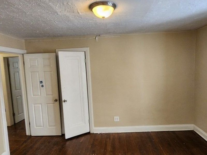 3599 Grosvenor Road, Cleveland Heights, OH 44118 Photo 12