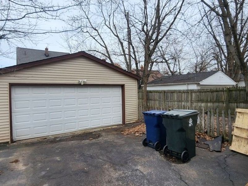 3599 Grosvenor Road, Cleveland Heights, OH 44118 Photo 25