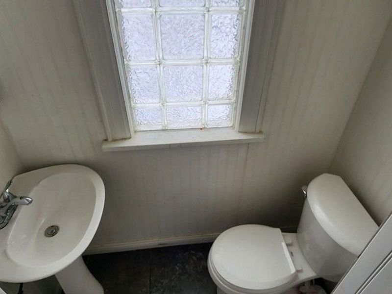 3599 Grosvenor Road, Cleveland Heights, OH 44118 Photo 8