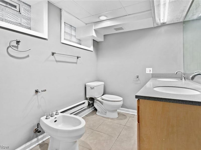 12404 Larchmere Boulevard, Cleveland, OH 44120 Photo 17