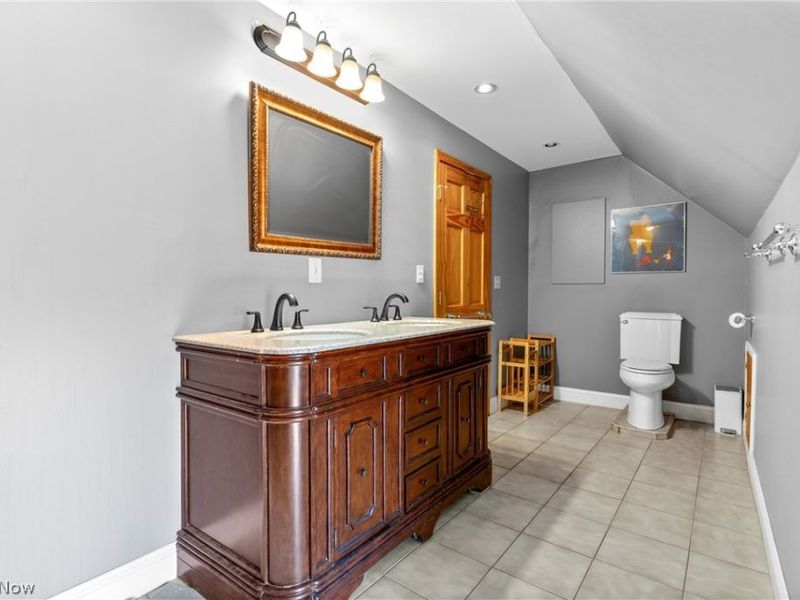 12404 Larchmere Boulevard, Cleveland, OH 44120 Photo 6