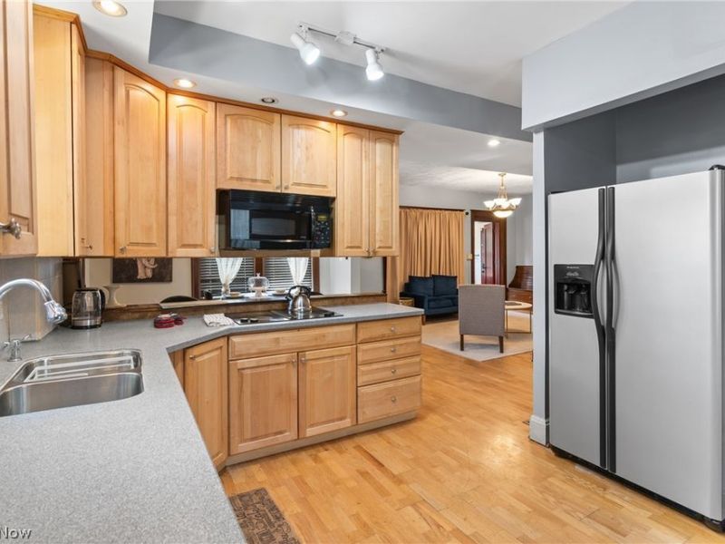 12404 Larchmere Boulevard, Cleveland, OH 44120 Photo 9