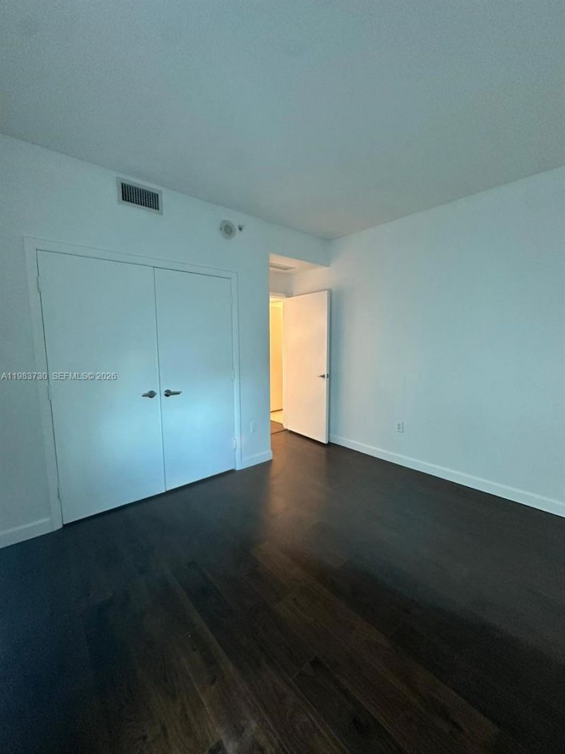 1900 N Bayshore Dr, Unit 3803, Miami, FL 33132 Photo