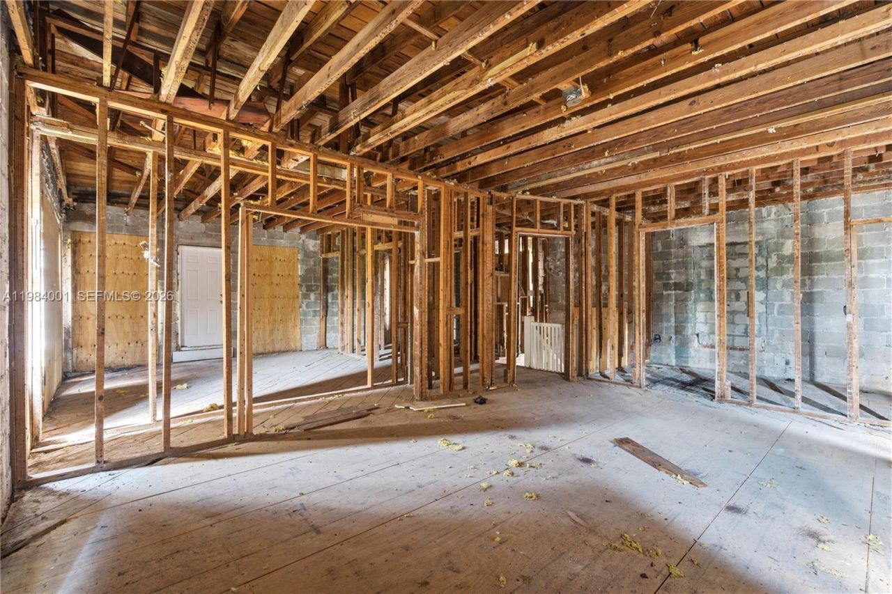 4400 NE 1st Ave , Miami, FL 33137 Photo