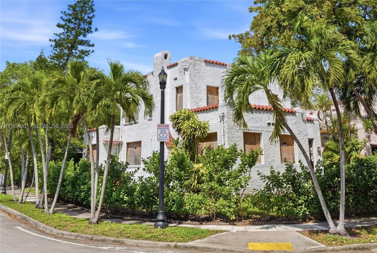 4400 NE 1st Ave , Miami, FL 33137 Photo