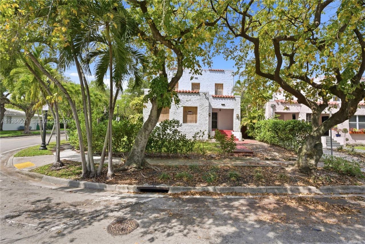 4400 NE 1st Ave , Miami, FL 33137 Photo