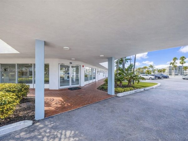 1750 NE 191st St , Unit 106-1, Miami, FL 33179