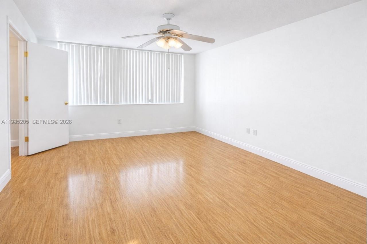 1750 NE 191st St , Unit 106-1, Miami, FL 33179 Photo