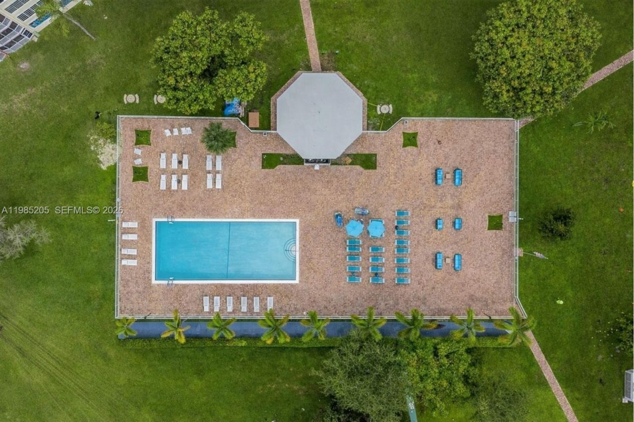 1750 NE 191st St , Unit 106-1, Miami, FL 33179 Photo