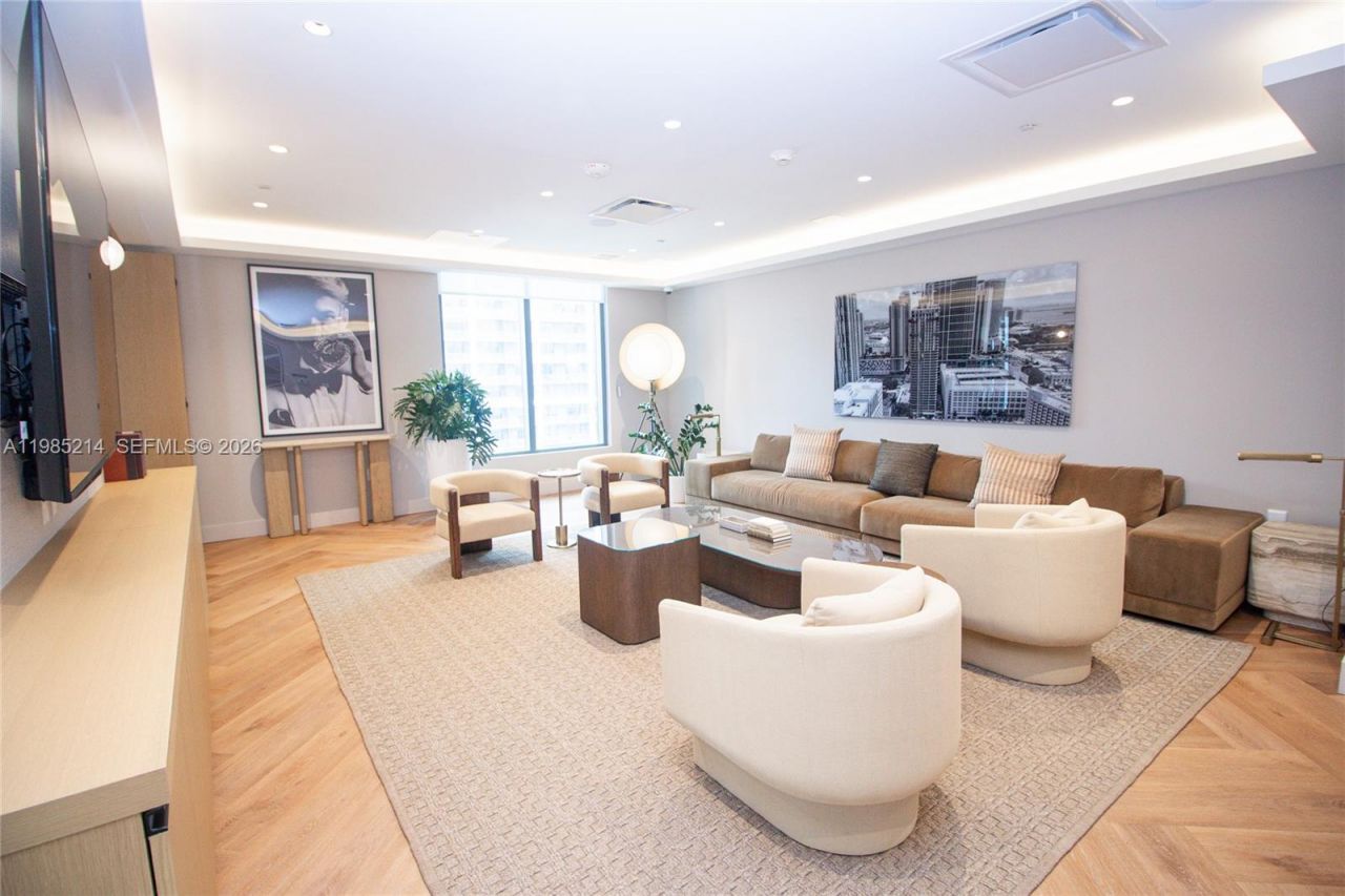 121 NE 5th St , Unit 3711, Miami, FL 33132 Photo