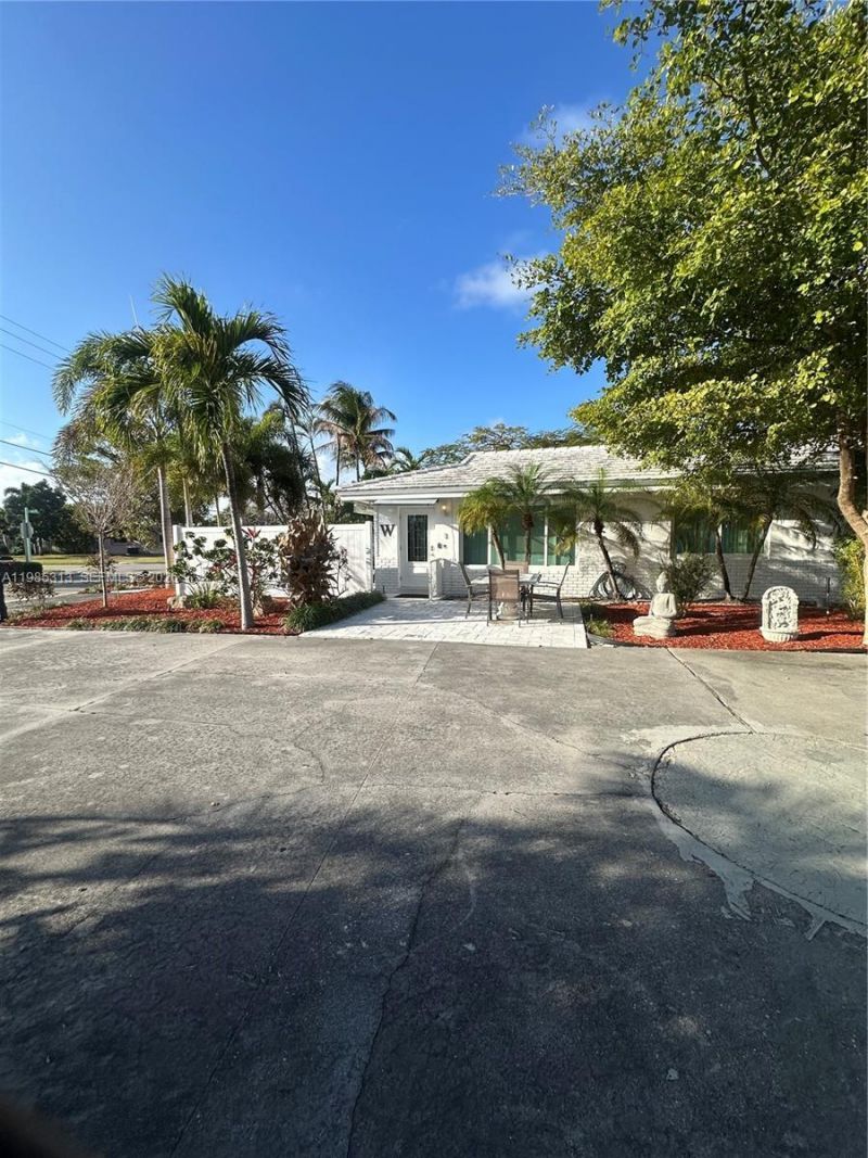 4512 Seagrape Dr, Unit E2, Lauderdale by the Sea, FL 33308 Photo