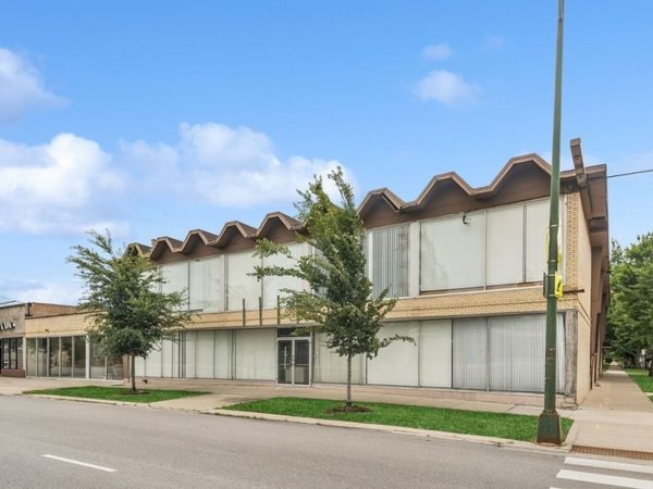 3451 W Peterson Avenue , Chicago, IL 60659