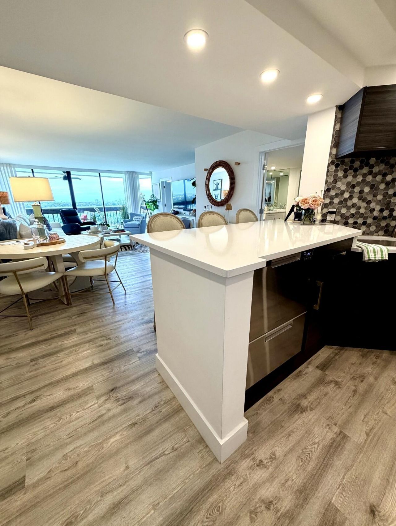 2000 Presidential Way, Unit 1403, West Palm Beach, FL 33401 Photo