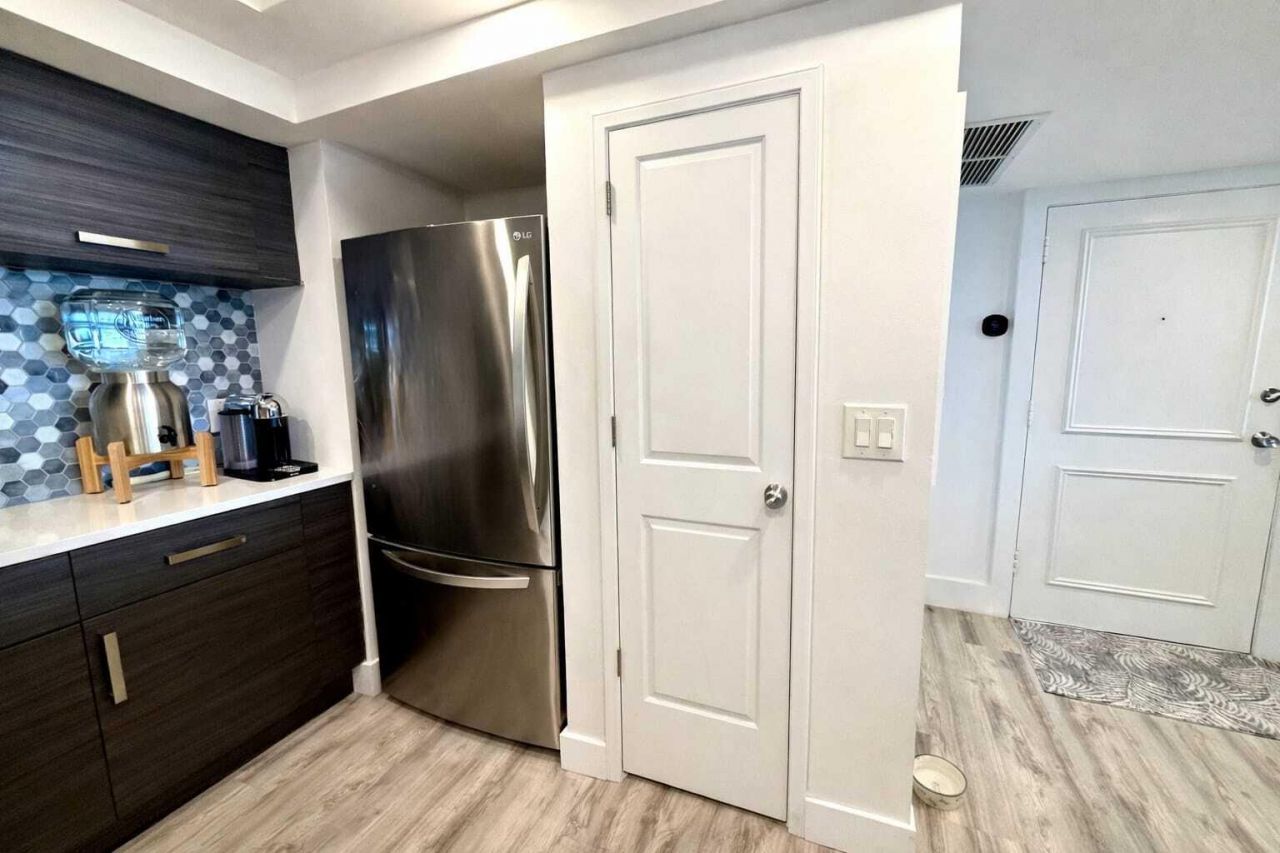 2000 Presidential Way, Unit 1403, West Palm Beach, FL 33401 Photo