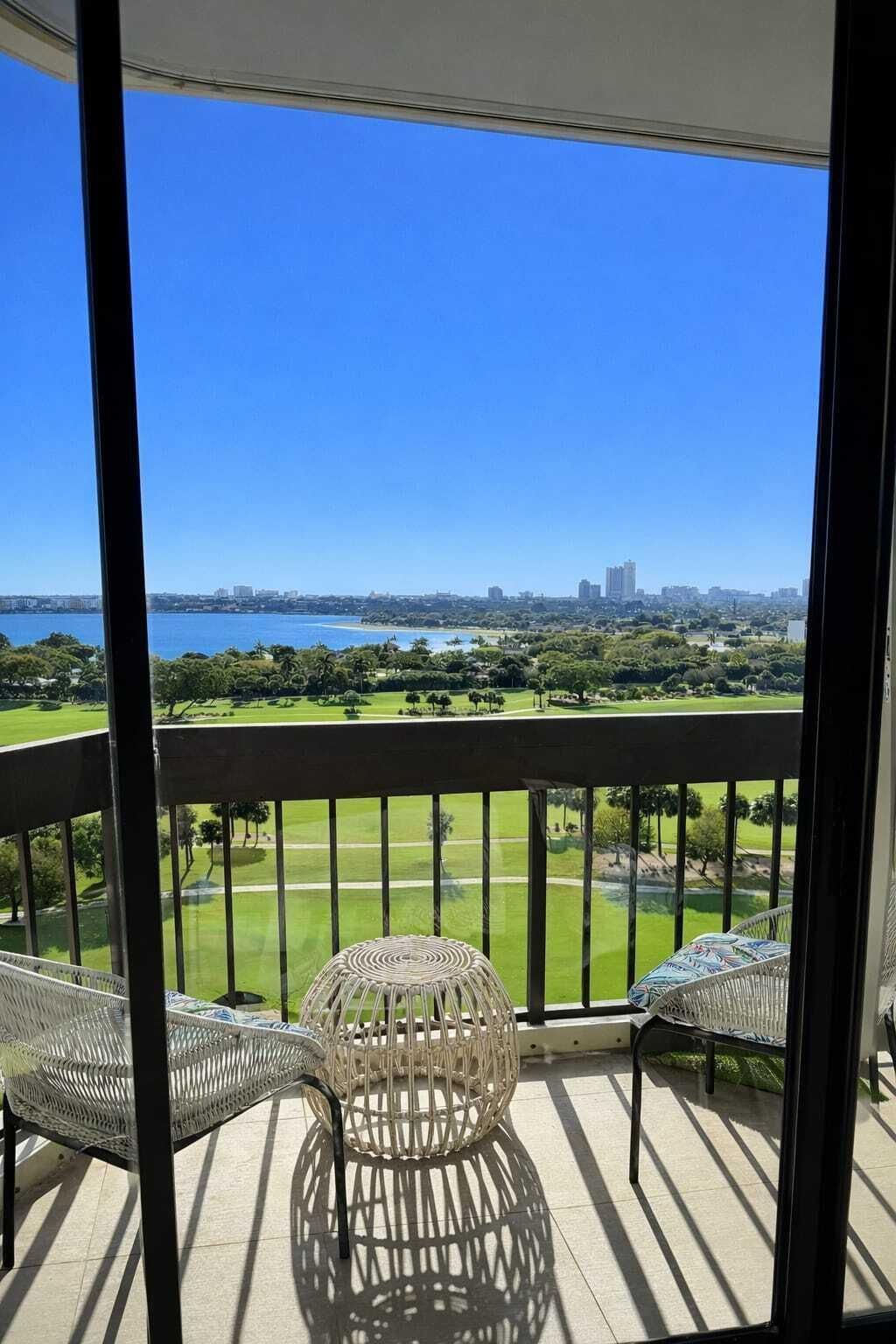 2000 Presidential Way, Unit 1403, West Palm Beach, FL 33401 Photo