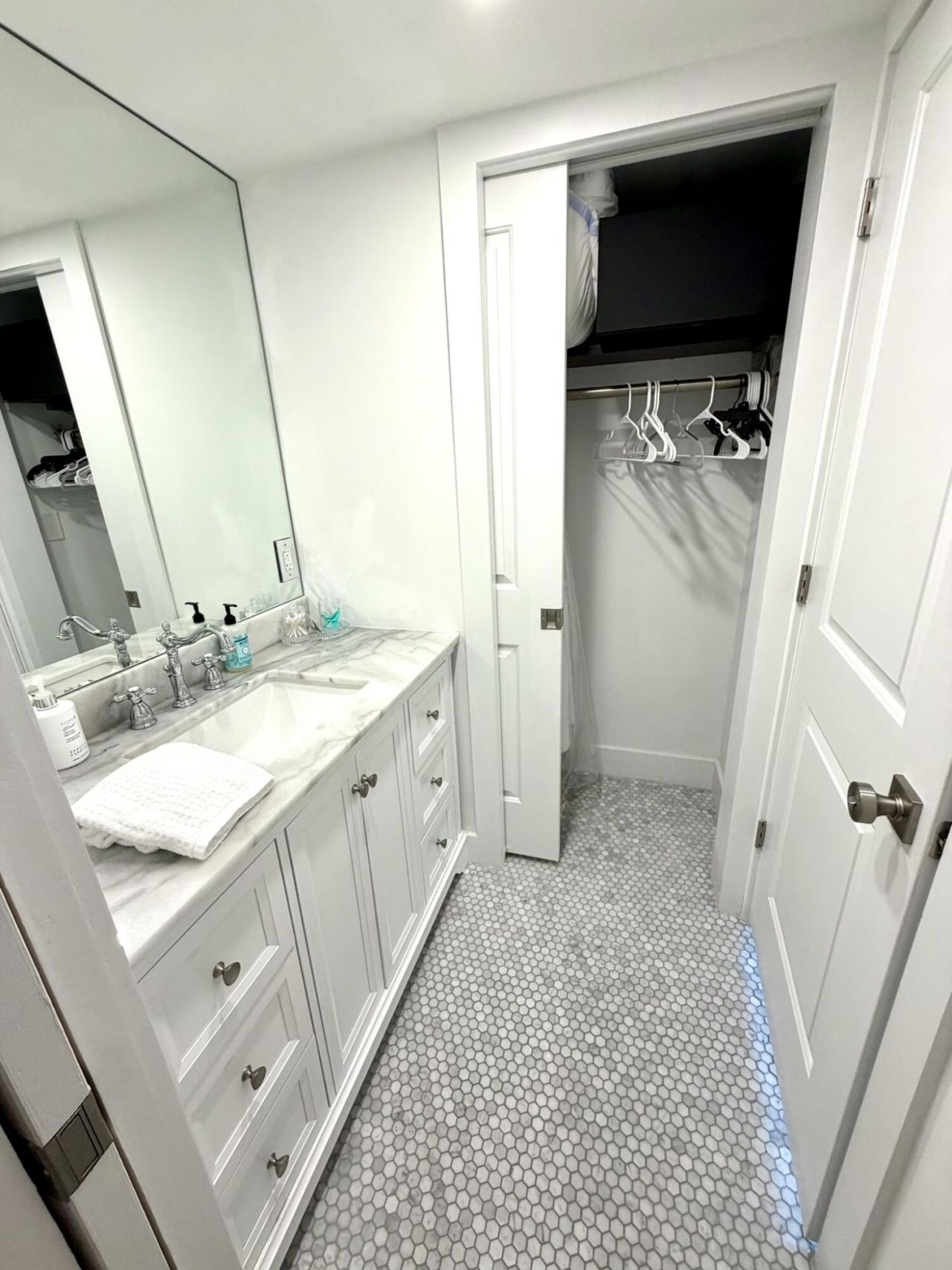 2000 Presidential Way, Unit 1403, West Palm Beach, FL 33401 Photo