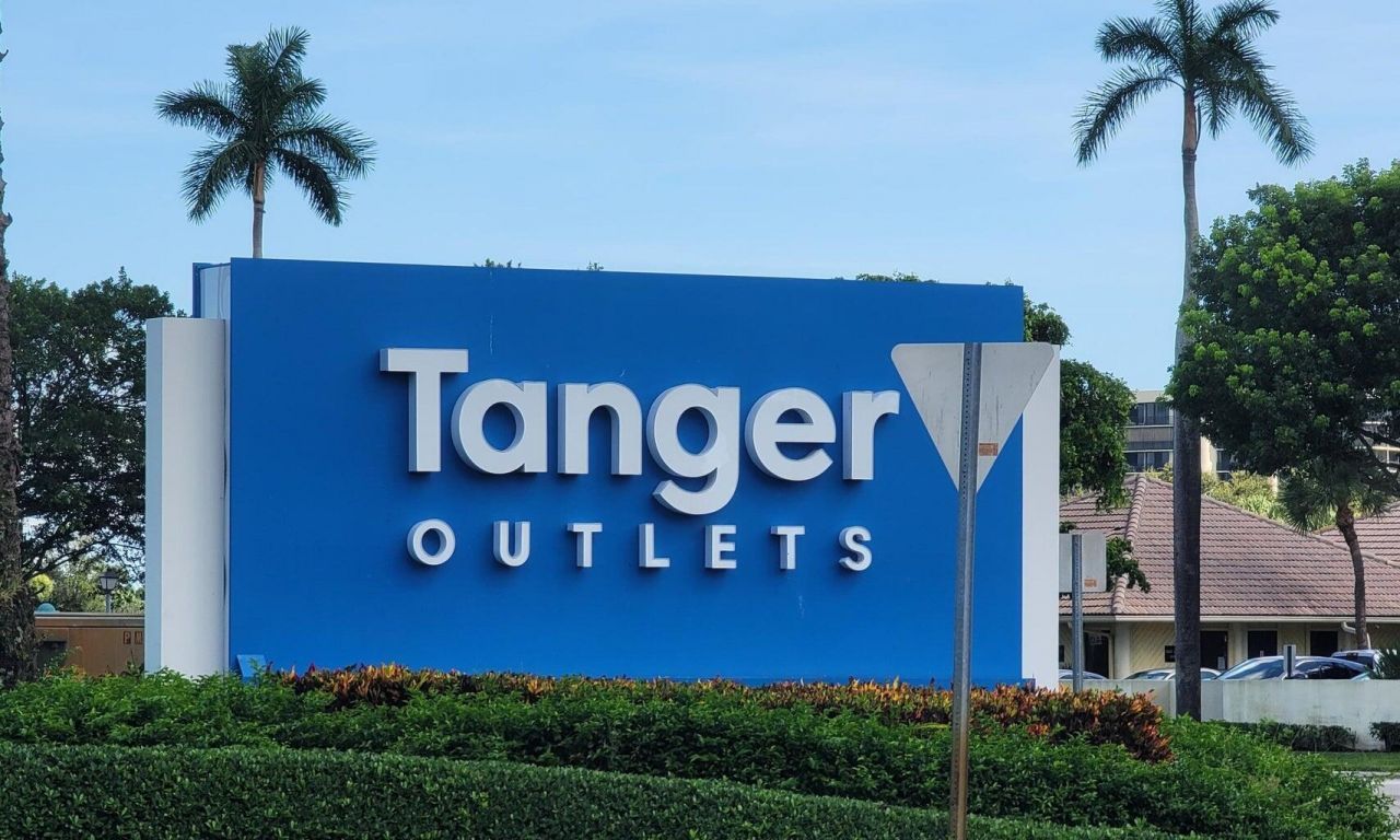 2000 Presidential Way, Unit 1403, West Palm Beach, FL 33401 Photo