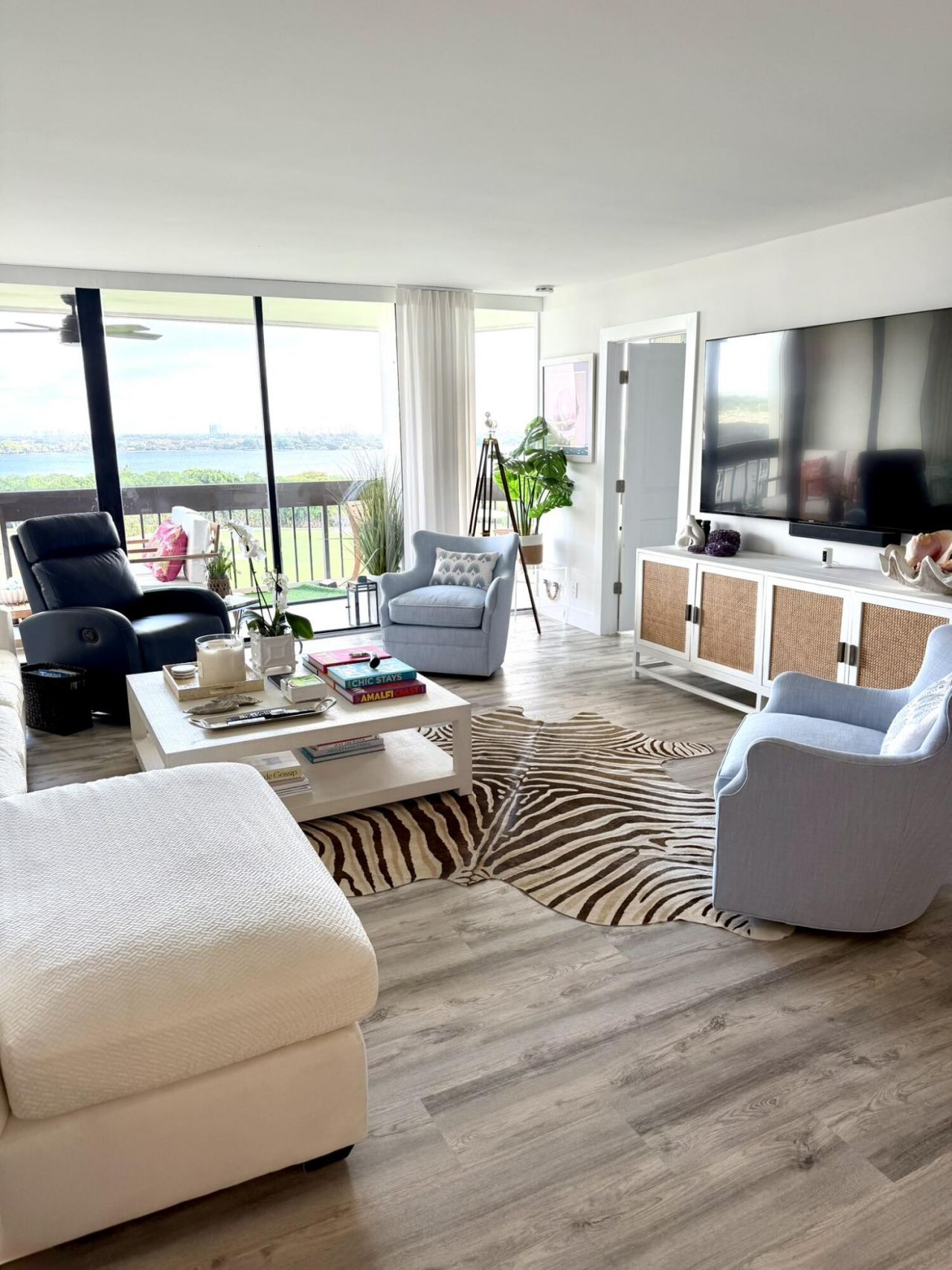 2000 Presidential Way, Unit 1403, West Palm Beach, FL 33401 Photo