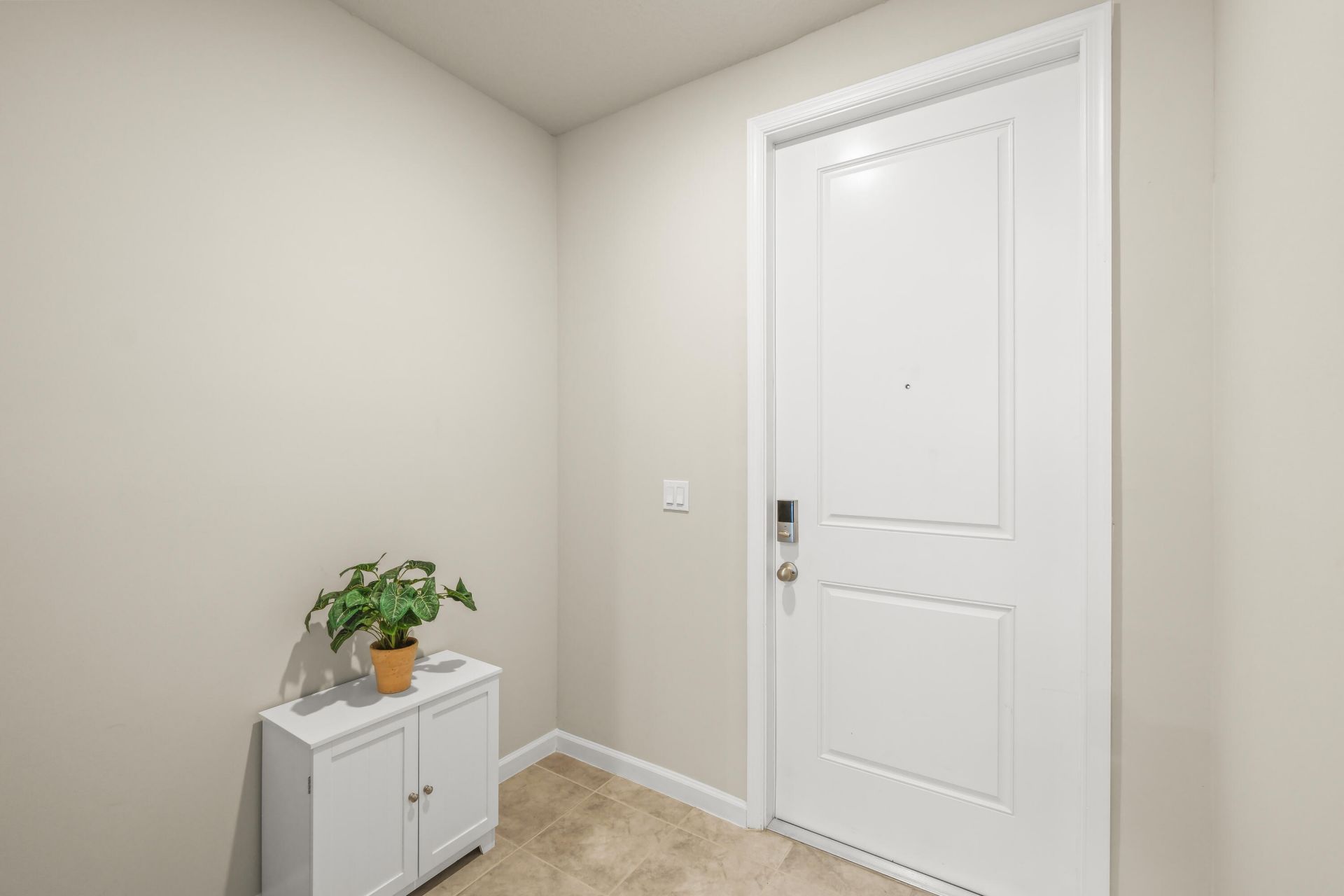 5657 Mentmore Drive, West Palm Beach, FL 33407 Photo