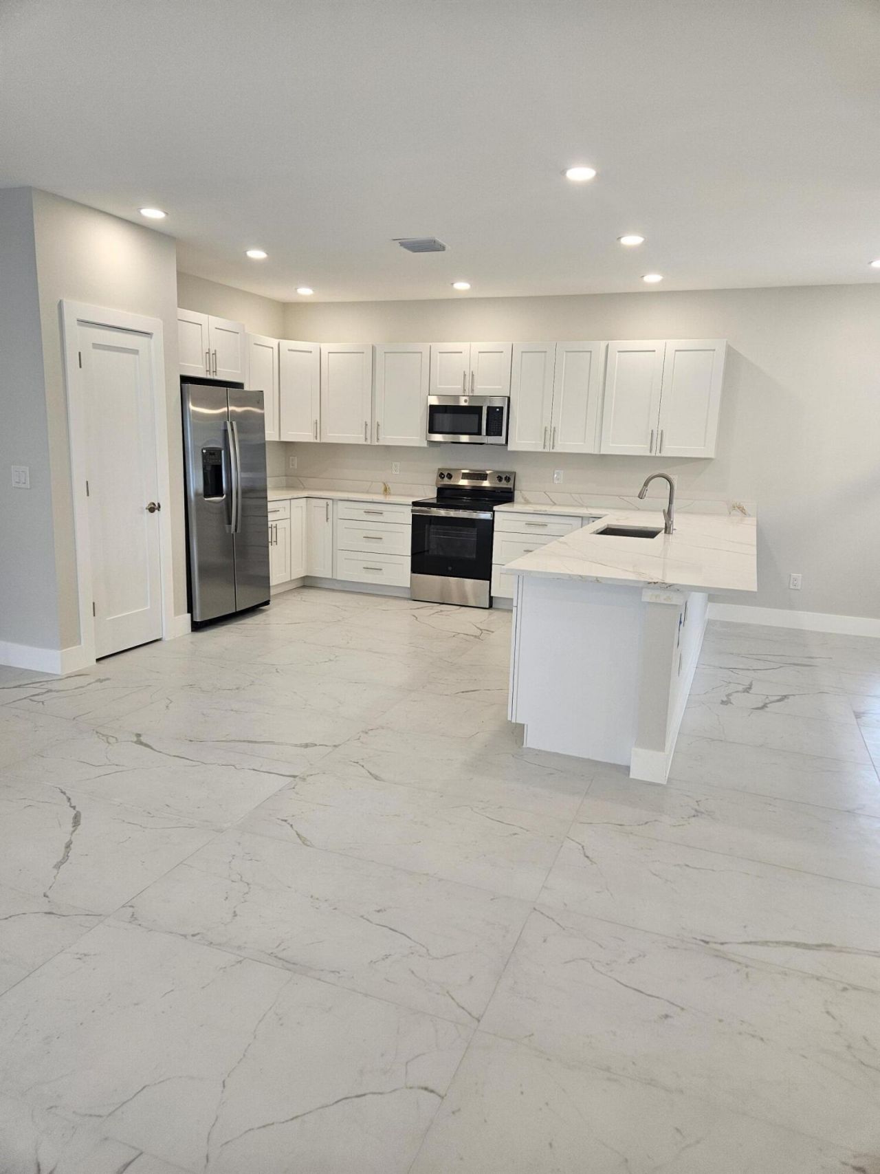 3848 SE Grant Street, Stuart, FL 34997 Photo