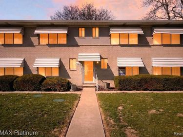 5946 Alan Drive, Brighton, MI 48116