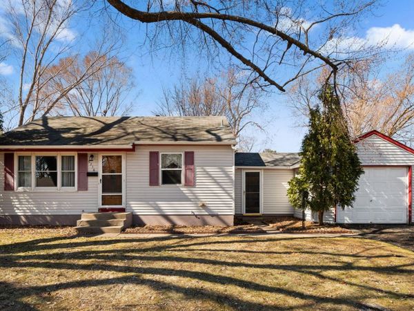 8236 18th Avenue S, Bloomington, MN 55425