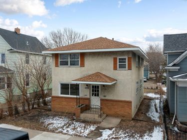 1094 25th Avenue SE, Minneapolis, MN 55414