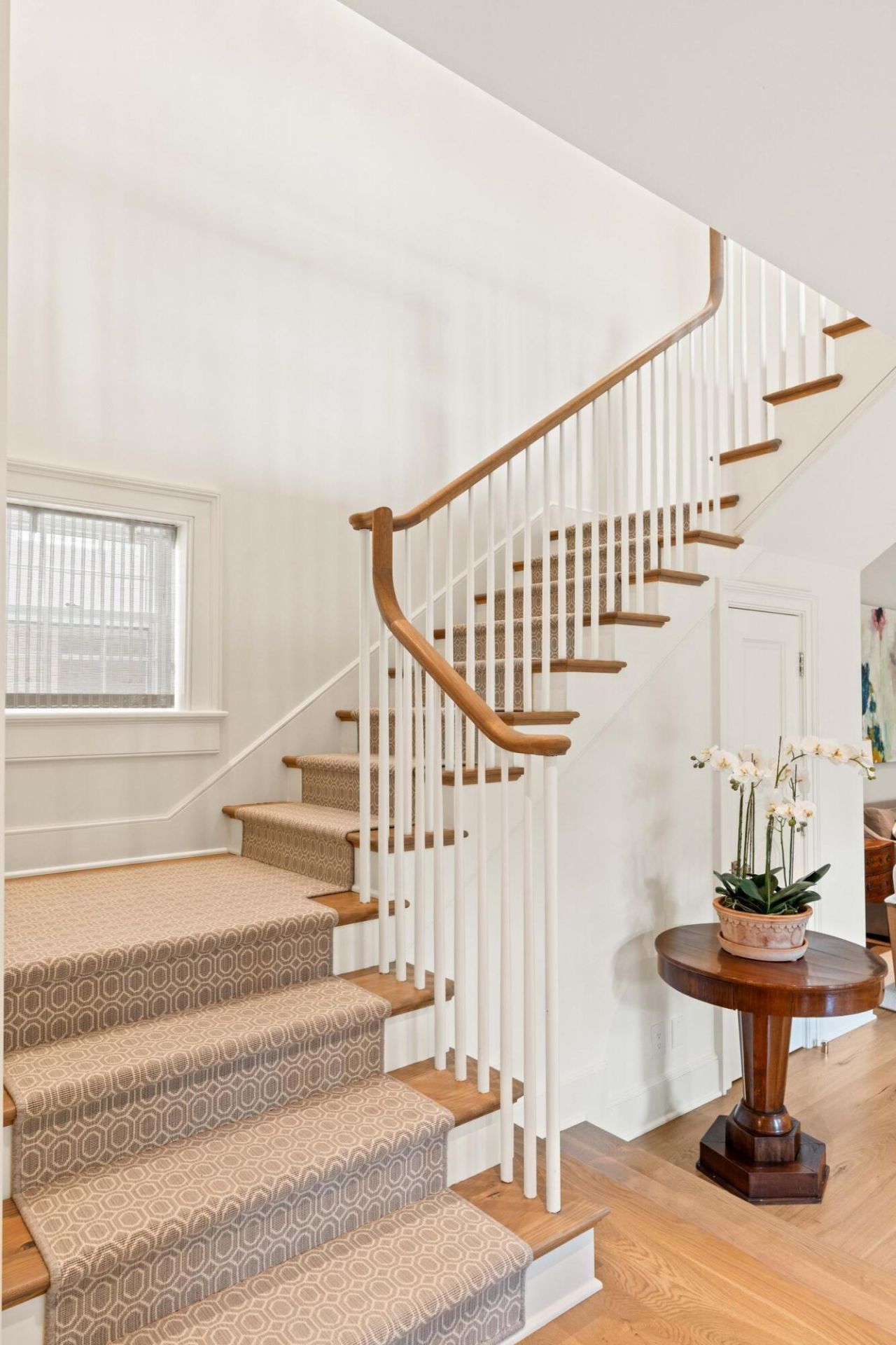 4 Gateway Walk Photo 30