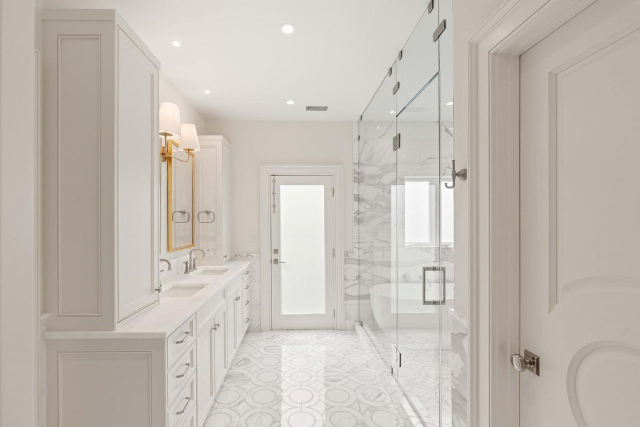 4 Gateway Walk Photo 37