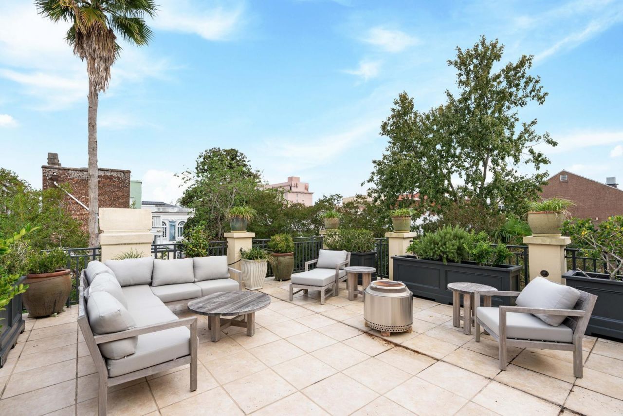 4 Gateway Walk Photo 4