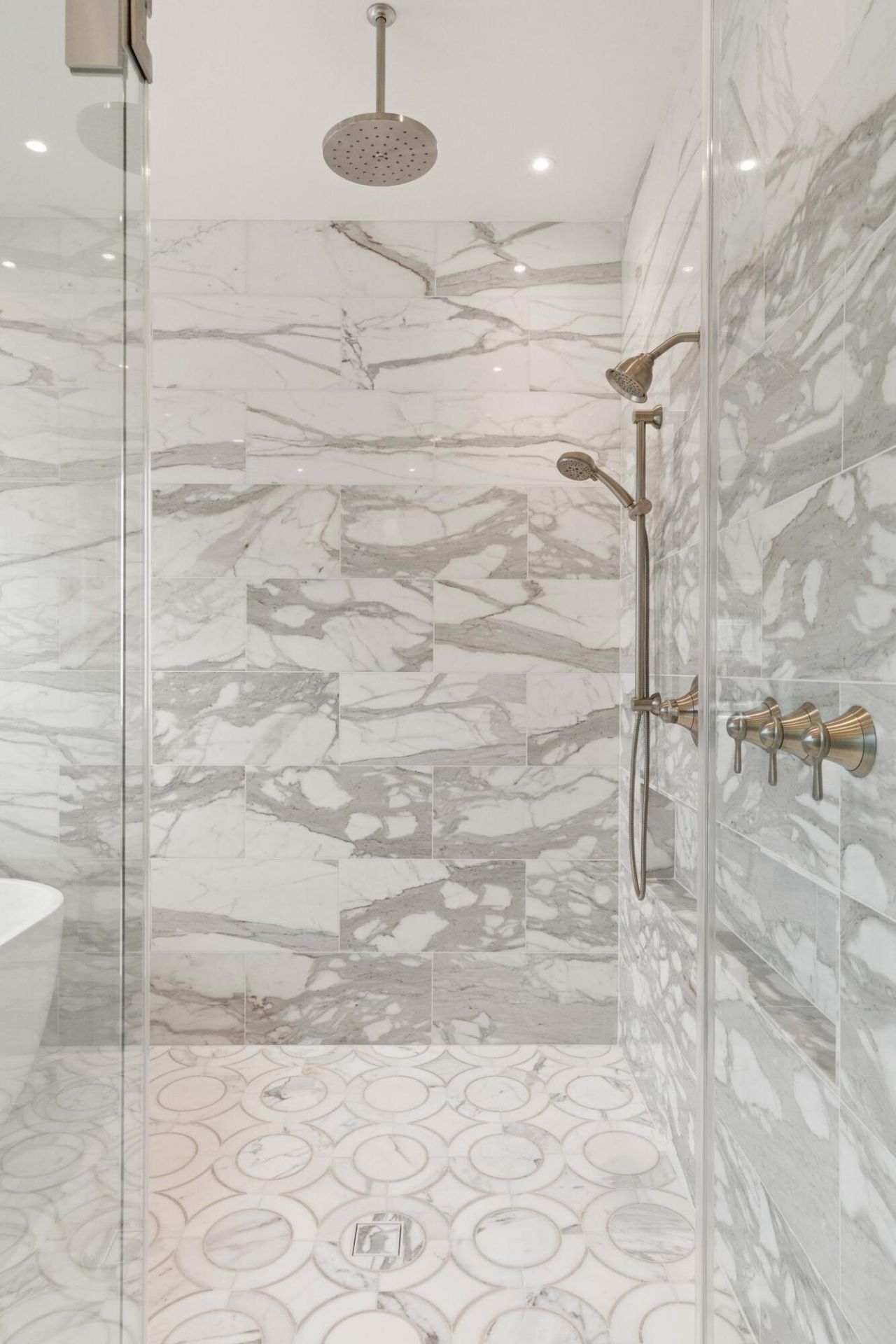 4 Gateway Walk Photo 42