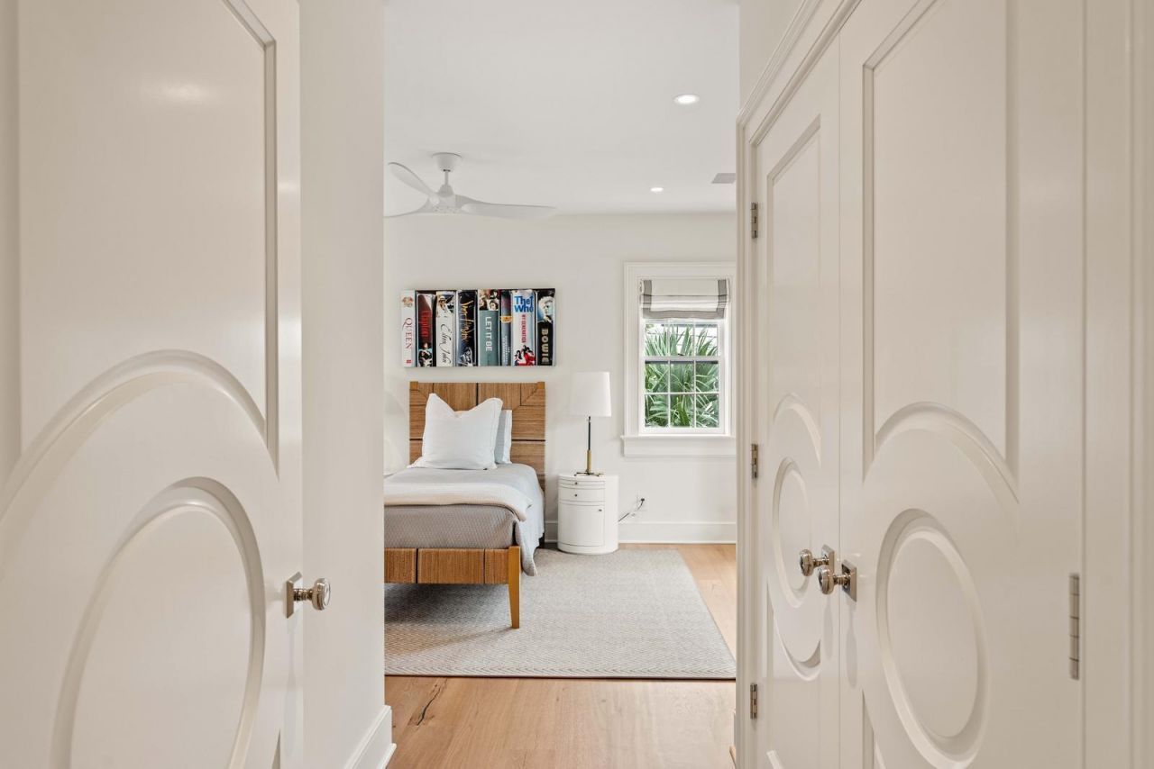 4 Gateway Walk Photo 48