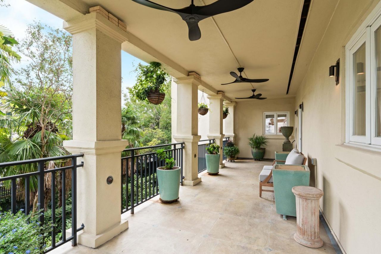 4 Gateway Walk Photo 55